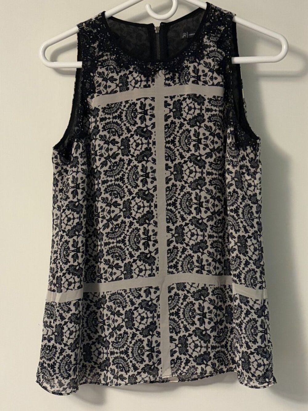Adrianna Papel blouse eyelash lace trim floral pattern size small boho feminine